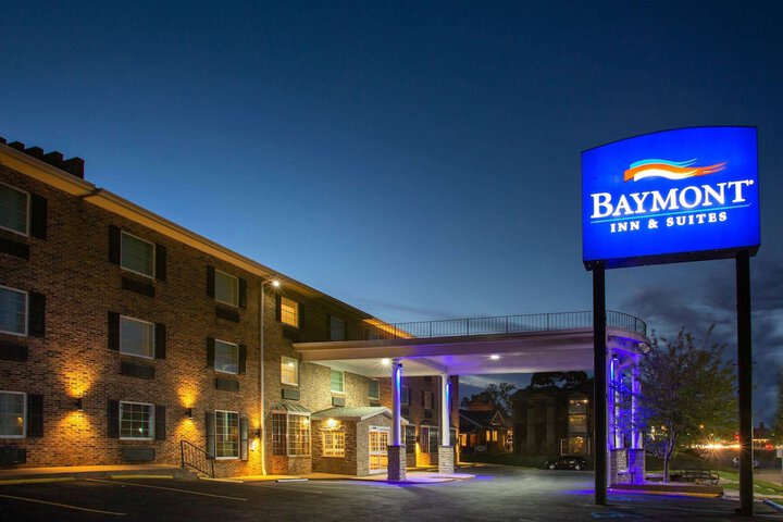 Baymont Hotel