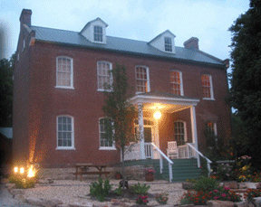 Alpenhorn Gasthaus Hermann Mo On The Katy Trail